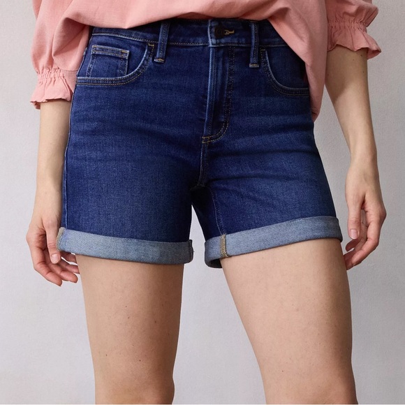 Dkny Pants - DKNY Rolled Cuff Blue Denim Women's Shorts, size 12